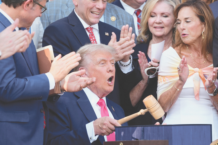 На Трампа ополчилась "Америка"