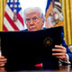 Трамп продлил на год санкции против России... Трамп продлил на год санкции против России...