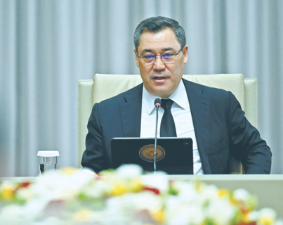 киргизия, конституция, президент, неограниченные полномочия, жапаров, централизация власти, правительство, кадровые перестановки