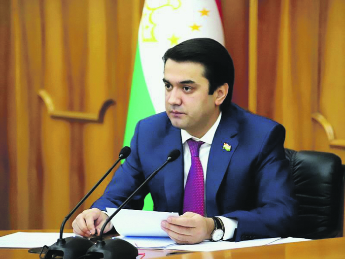 Сын президента Таджикистана стал сенатором