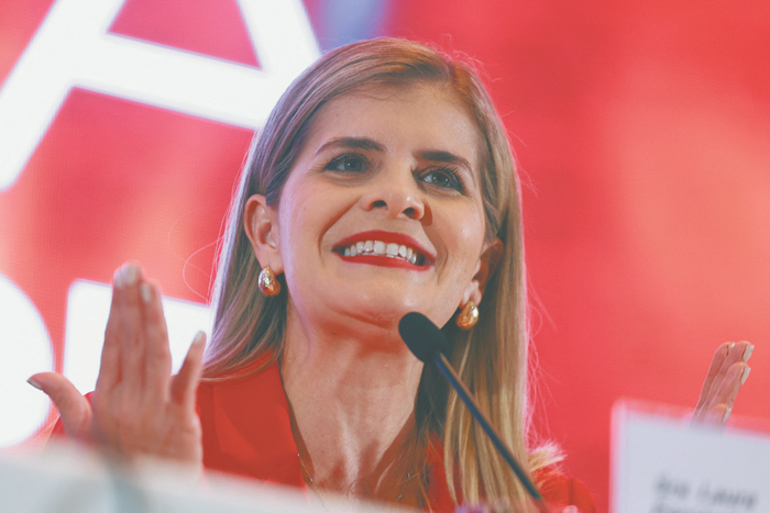 Костариканцы проголосовали за "умную тиранию"