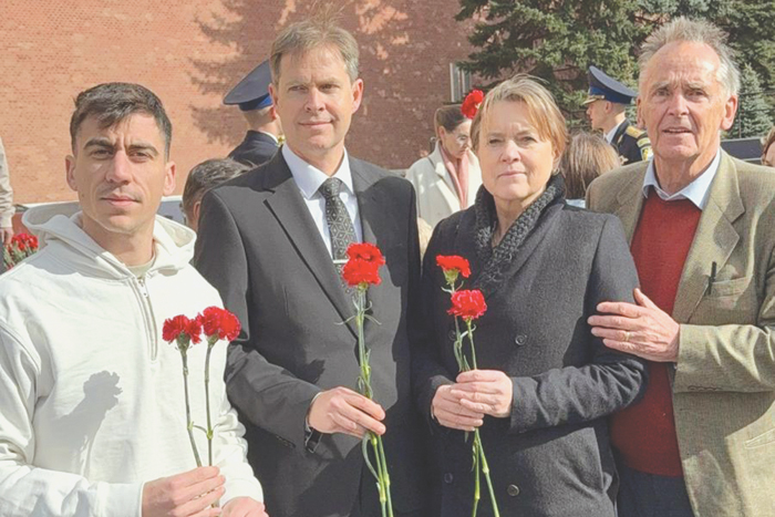 Новое правительство ФРГ признало Россию врагом