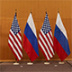 Россия и Запад обмениваются словесными ударами в ожидании позиции США
