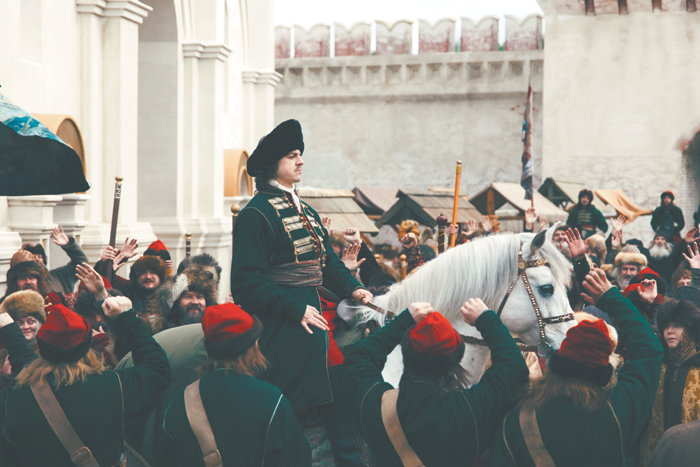 Что покажут на ТВ в праздничные дни