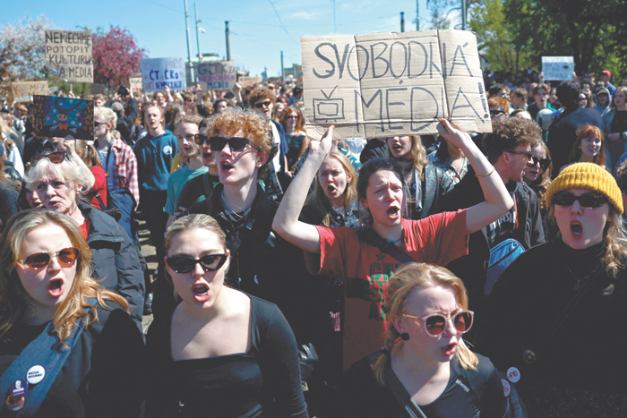 Чешские государственные медиа угрожают правительству забастовкой