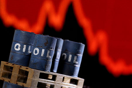 Запад лихорадочно ищет брешь в нефтяном бюджете России