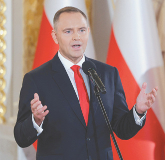 польша, президент навроцкий, ограничение помощи украинским беженцам, волынская резня, культ бандеры на украине