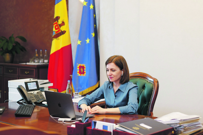 Молдавия совместит европейский вектор с евразийским