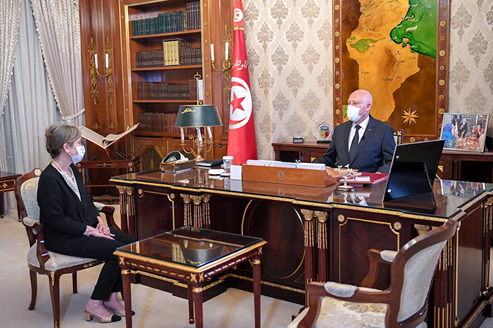 Почему решения президента Туниса раскололи страну