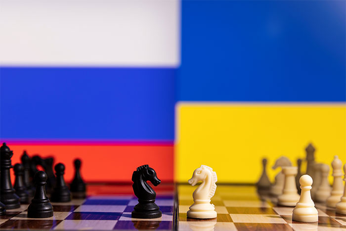 Москву приходится уговаривать, а Киев – заставлять