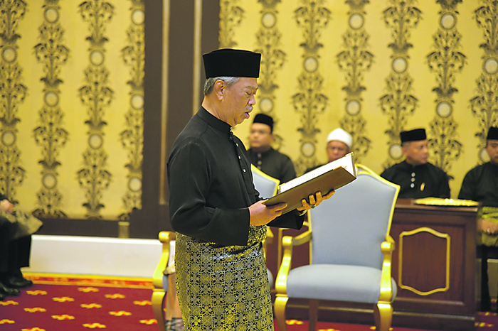 Монарх перетасовал правящую верхушку Малайзии