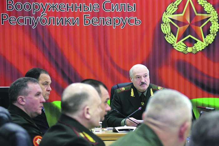 Лукашенко всерьез готовится к войне