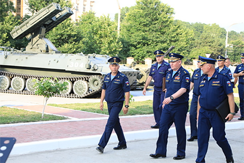 Россия отвечает на "военное освоение Украины" укреплением Крыма
