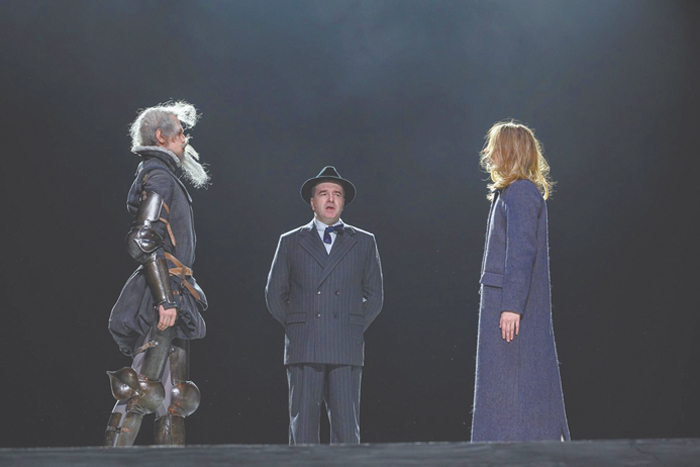 Ирина Пегова, Вера Харыбина и Юлия Чебакова переоделись каторжницами и монахинями