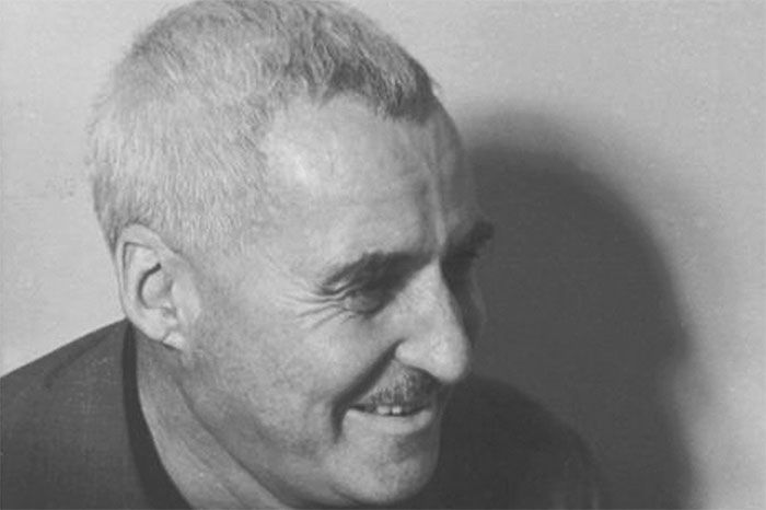 4. Исполнилось 110 лет со дня рождения поэта, прозаика и военкора Константина Симонова