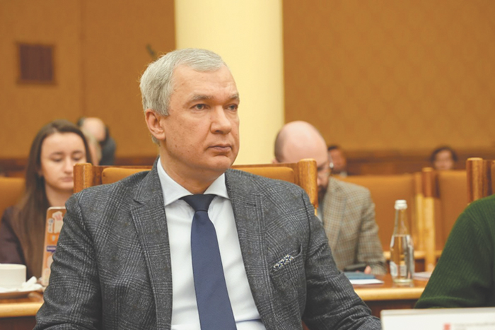 Белорусская оппозиция решила найти замену исчезнувшему спикеру