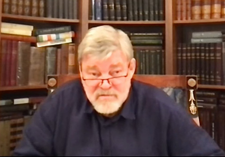 Константин Ремчуков: На фоне заметного роста цен на еду, ввести QR-коды перед Новым годом власть не решилась