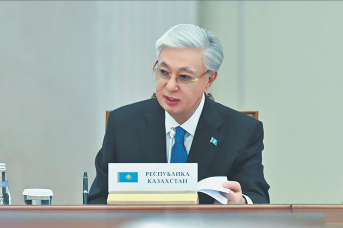 Казахстан оказался в зоне геополитической турбулентности