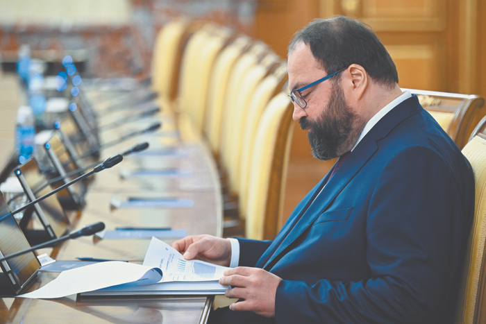 Пока экономика стагнирует, сектор высоких технологий дрейфует