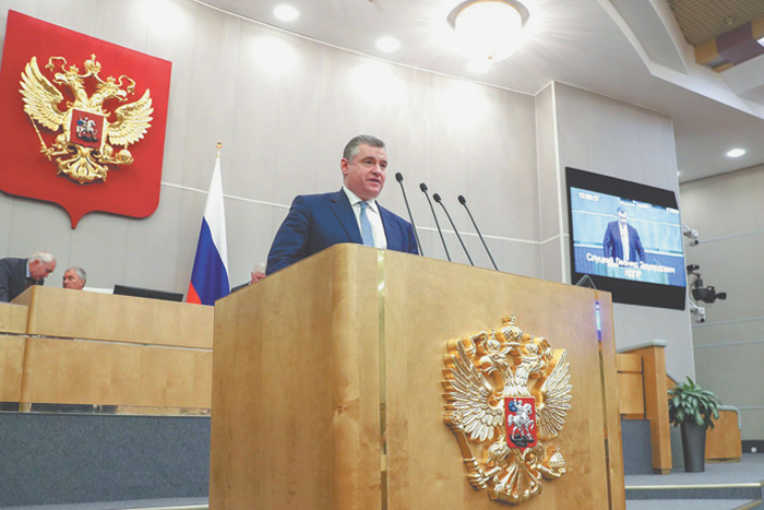 На открытии Госдумы Зюганов едва не выпал из консенсуса