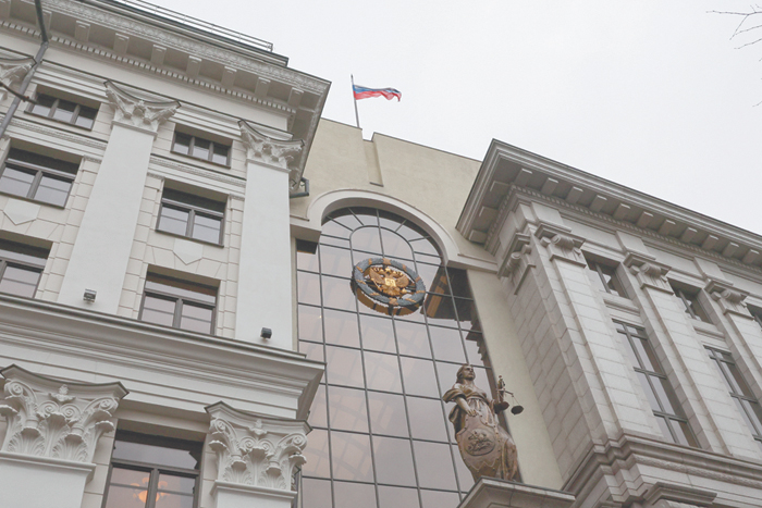 Верховный суд продолжил борьбу с перегибами на местах