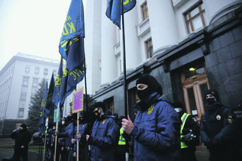В Киеве президенту готовят майдан