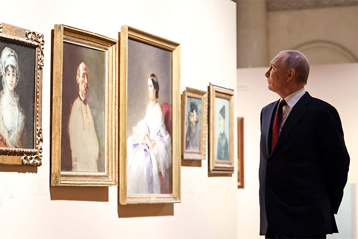 Президент оценил успехи властей Петербурга и Ленобласти...