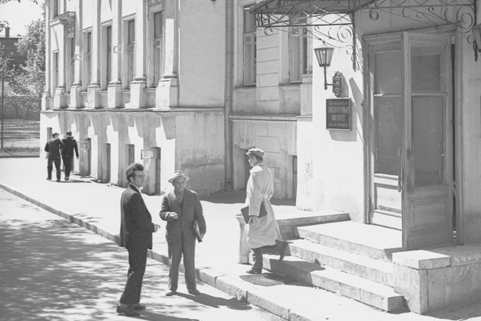 Скорость лирики выше