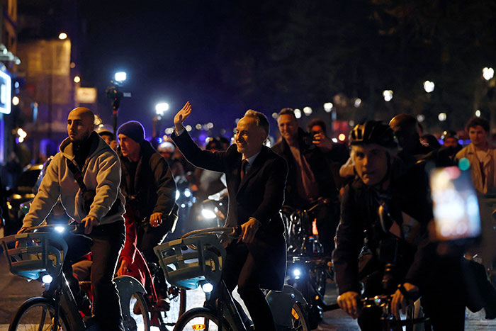 Социалисты отстояли Париж на местных выборах во Франции