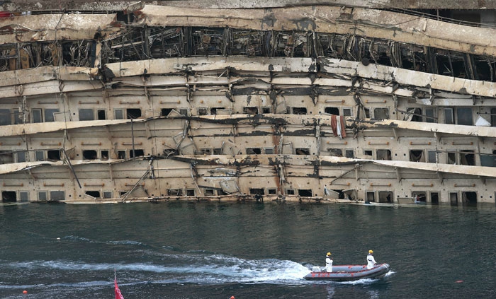 Италия, лайнер, Costa Concordia