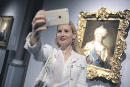 Кому в России нужна международная акция #MuseumSelfie