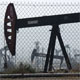 Цена на нефть растет, российская валюта остается стабильной