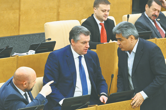 Социальные архитекторы согласились с планом власти на выборы