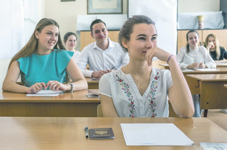 Учитель года нашел ответы на ЕГЭ в свободном доступе в Сети