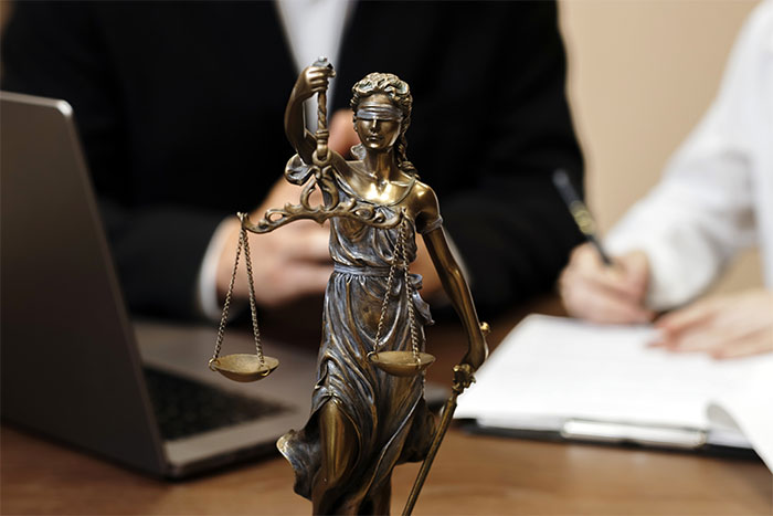 Первое слово дороже второго не всегда