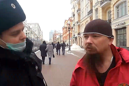 Активиста «Левого фронта» задержали в Москве за «несанкционированное» интервью