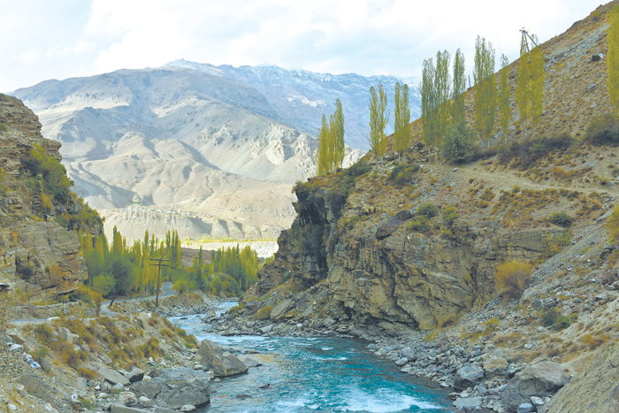 В Таджикистане продолжается золотая лихорадка