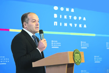 украина, эпидемия, коронавирус, регионы, шефство, олигархи