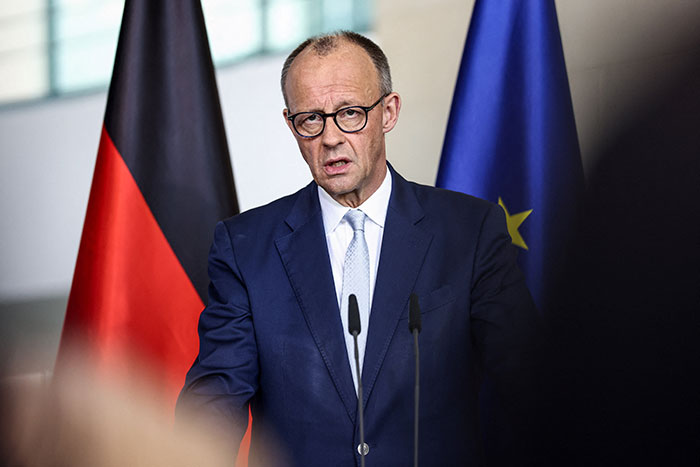 Канцлеру ФРГ Мерцу грозит внутрипартийный "переворот"