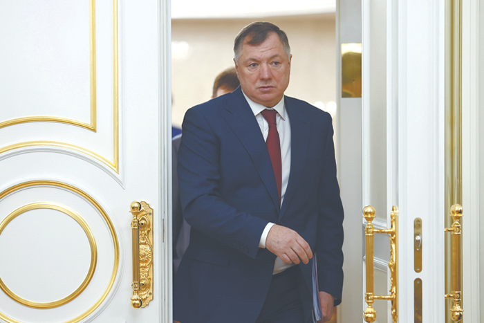 Одни только суперстройки не спасут ВВП