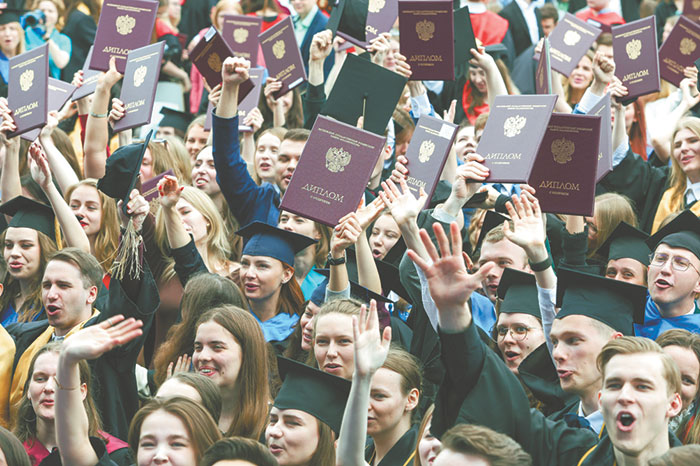 5. Система высшего образования отказалась от бакалавров и магистров