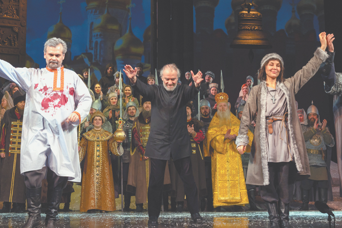 Шаляпинский фестиваль открылся оперой "Жизнь за царя"