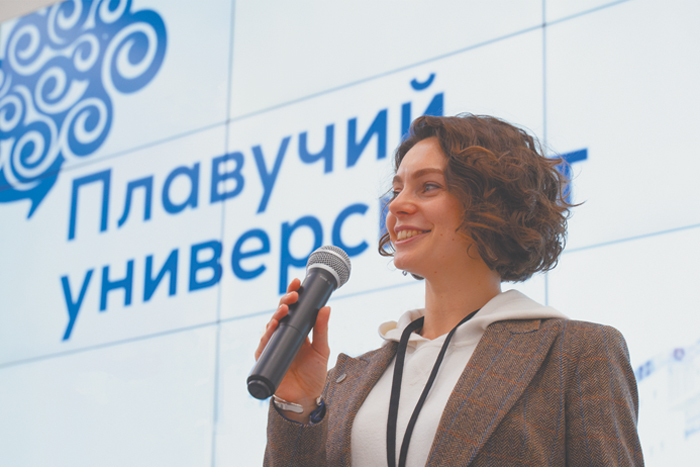 Кадры океанологов готовят на плаву