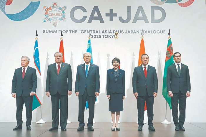 Япония вступила в битву за Центральную Азию