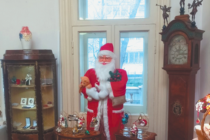 Зеленые когти в блестках. В ожидании счастья, которого мы достойны