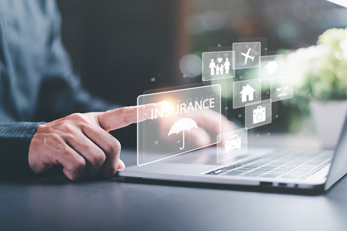 Страховщики уходят в цифру
