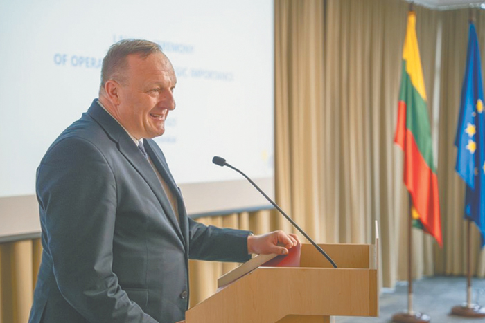 Вильнюс требует от ЕС новых санкций против Минска