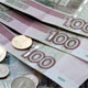 Пенсии россиян с 1 апреля выросли на 300 рублей