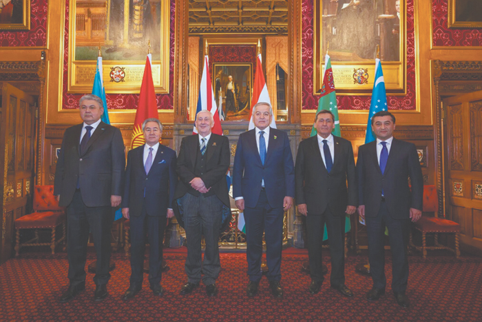 Британия готова править не только морями, но и Центральной Азией