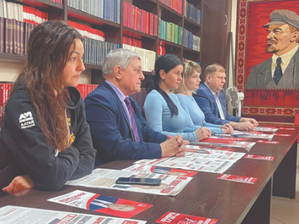 госдума, кпарф, депутат прусакова, партия, кадровые ошибки, досрочное прекращение полномочий депутатов, фракции